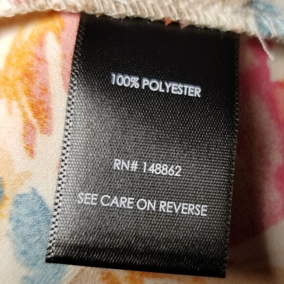 Torrid Top Plus Size 0 Harper Ivory Floral V Neck Pockets Flutter Sleeves Office - Picture 6 of 7